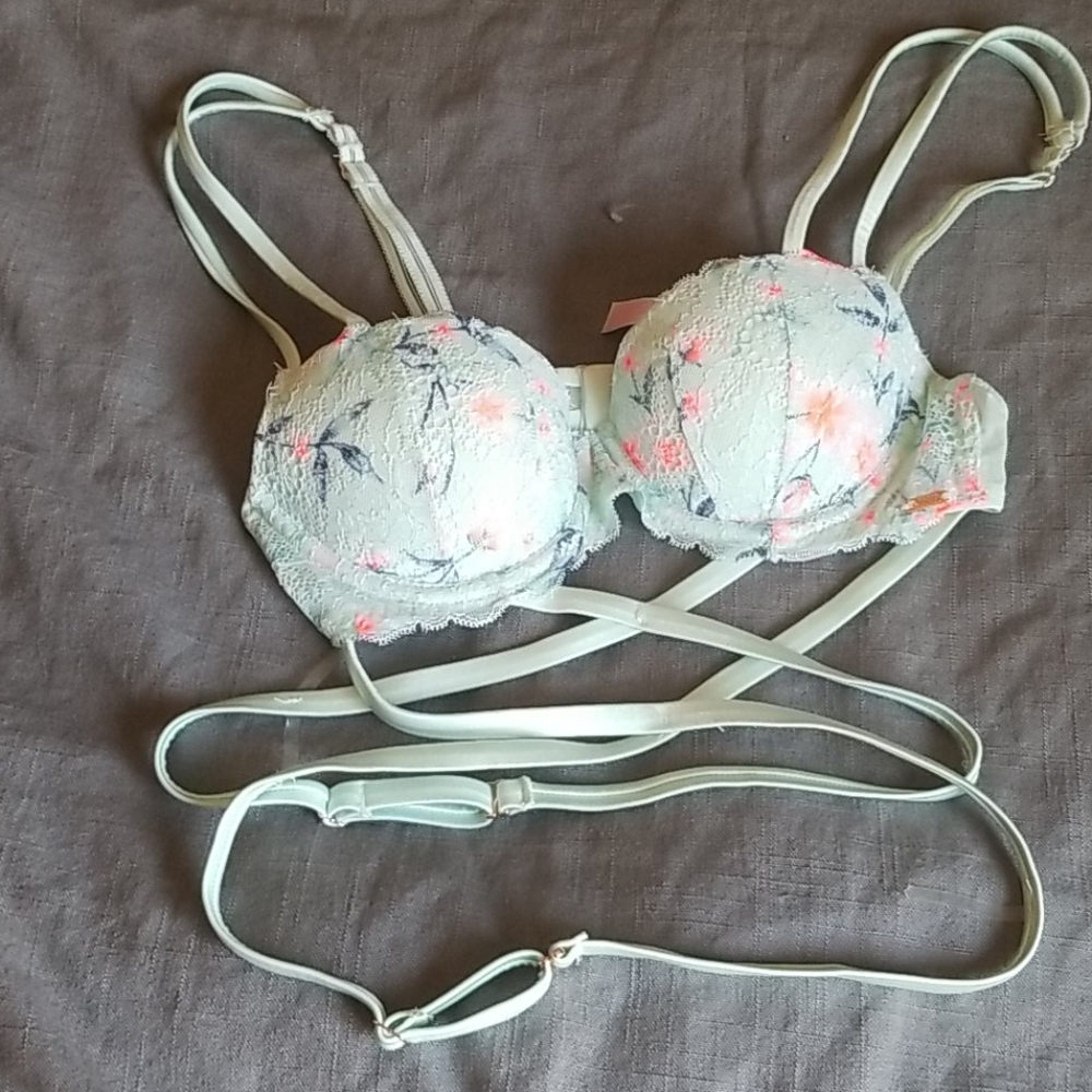 Victorias secret pink push up bra